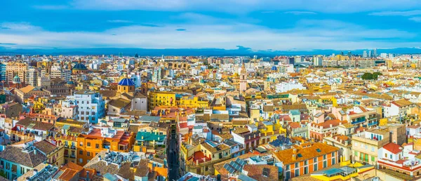 Valencia 'nın havadan görünüşü La Lonja unesco sitesi, merkez pazar ve kilise Iglesia de los Santos Juanes