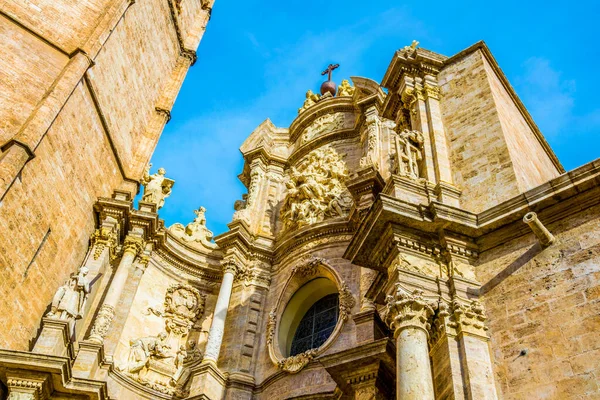 Puerta de los Hierros - Başkent Katedrali Bazilikası 'nın bir parçası.