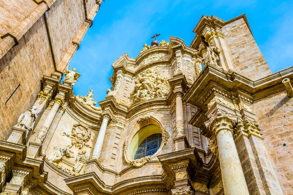 Puerta de los Hierros - Başkent Katedrali Bazilikası 'nın bir parçası.