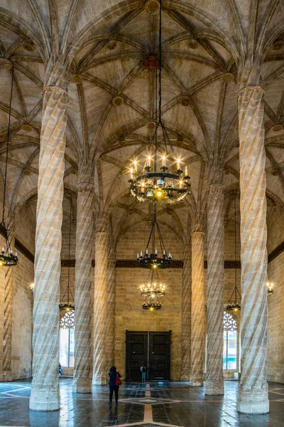 Eski İpek Borsası 'nın tavanı (Lonja de la Seda), Valencia, İspanya. UNESCO Dünya Mirası Alanı.