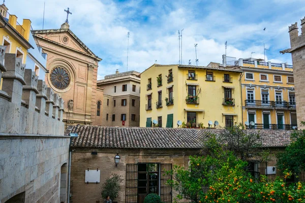 Eski İpek Borsası (Lonja de la Seda), Valencia, İspanya. UNESCO Dünya Mirası Alanı.