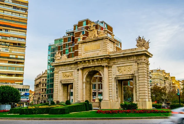 İspanya Valencia 'daki Porta de la mar Anıtı manzarası