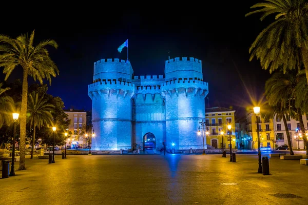 Geceleri Serrano Kuleleri Torres Serranos Valencia Spanya Bulunan Fueros Meydanı — Stok fotoğraf