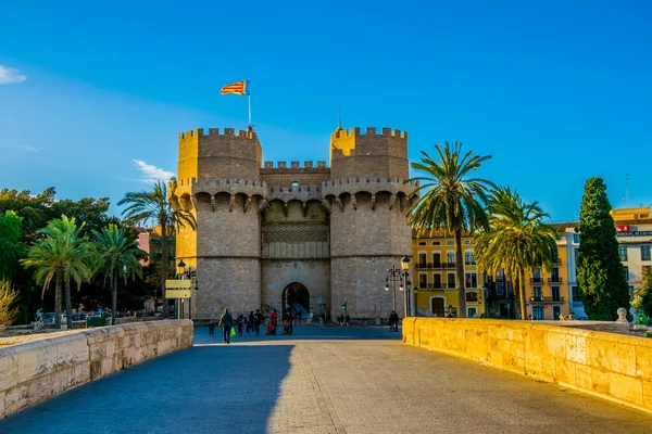 Detalhe Torres Serrano Portão Cidade Espanhola Valencia — Fotografia de Stock