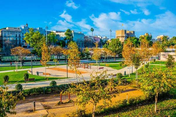 İspanya Valencia şehrindeki Turia Gardens manzarası