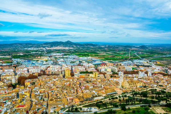 Şatosuyla ünlü İspanyol şehri Xativa 'nın havadan görünüşü