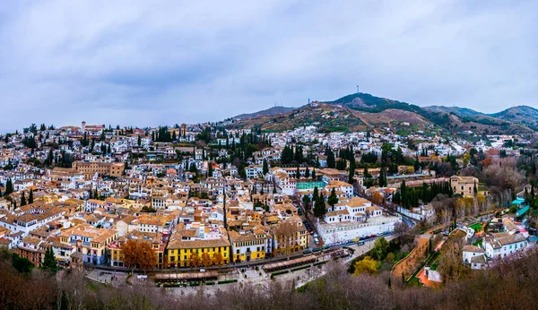 Granada, anteni panoramik görüntülemek eski Alhambra semtinden Albaicin