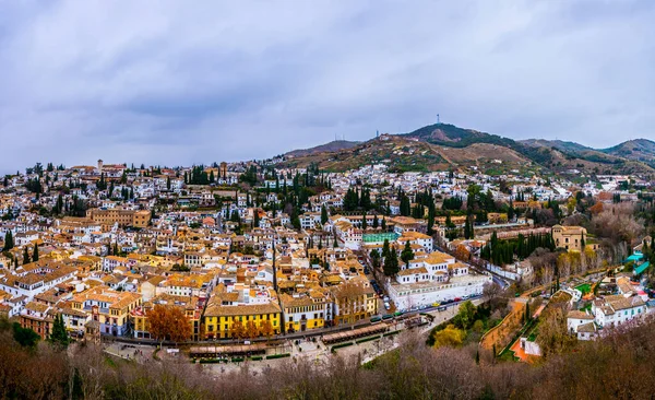 Granada, anteni panoramik görüntülemek eski Alhambra semtinden Albaicin