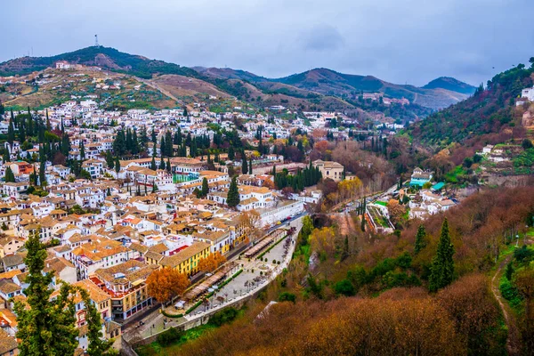 Granada, anteni panoramik görüntülemek eski Alhambra semtinden Albaicin