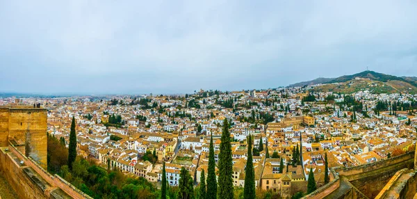 Granada, anteni panoramik görüntülemek eski Alhambra semtinden Albaicin
