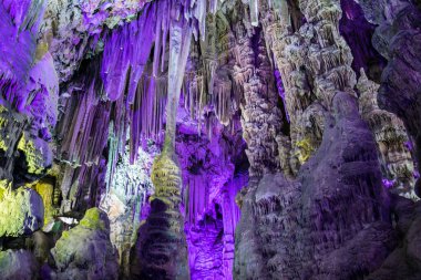 Aydınlanmış Aziz Michael Mağarası, Cebelitarık