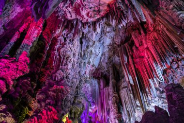 Aydınlanmış Aziz Michael Mağarası, Cebelitarık