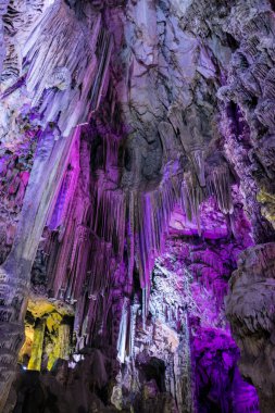 Aydınlanmış Aziz Michael Mağarası, Cebelitarık