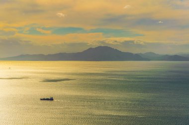 Cebelitarık 'ın tepesinden Fas manzarası