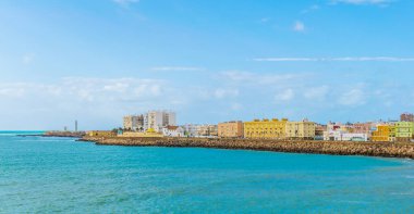 view of a seaside promenade in cadiz