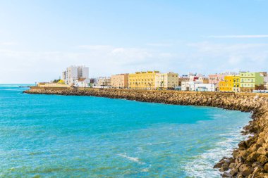 Cadiz 'de deniz kenarı gezisi manzarası