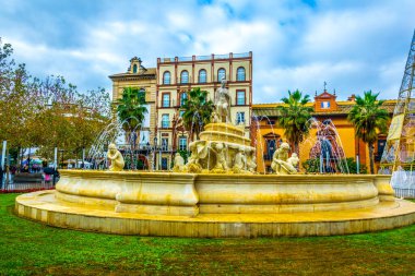 Sevilla, Endülüs 'te (İspanya) Hispalis çeşmesi. Çeşmenin ana teması Nereid..