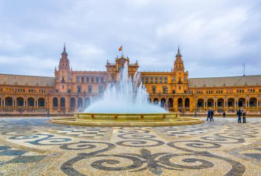 İspanya 'nın Sevilla şehrindeki Plaza de Espana