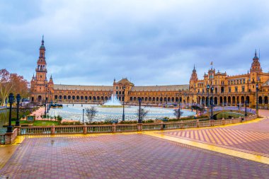 İspanya 'nın Sevilla şehrindeki Plaza de Espana