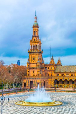 İspanya 'nın Sevilla şehrindeki Plaza de Espana