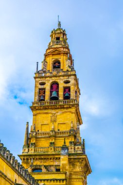 İspanyol şehri Sevilla 'daki mezquita katedralinin Torre del Alminar Çan Kulesi