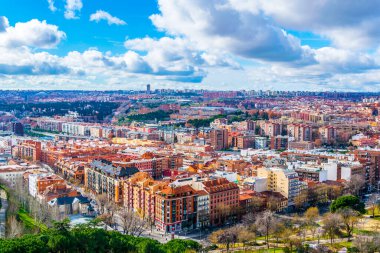 Madrid 'deki Almudea Katedrali' nin tepesinden çekilen Madrid 'in hava görüntüsü.