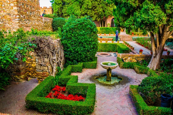 Uitzicht Een Tuin Van Alcazaba Vesting Spaanse Stad Malaga — Stockfoto