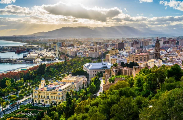 Vanuit Lucht Uitzicht Malaga Met Haven Stadhuis Kathedraal — Stockfoto