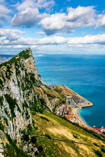 Cebelitarık 'taki üst kayanın havadan görünüşü.