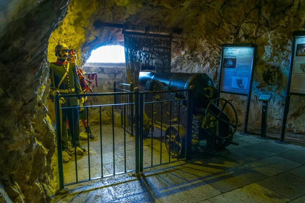 View Canon Situated Great Siege Tunnels Gibraltar — Stock Fotó