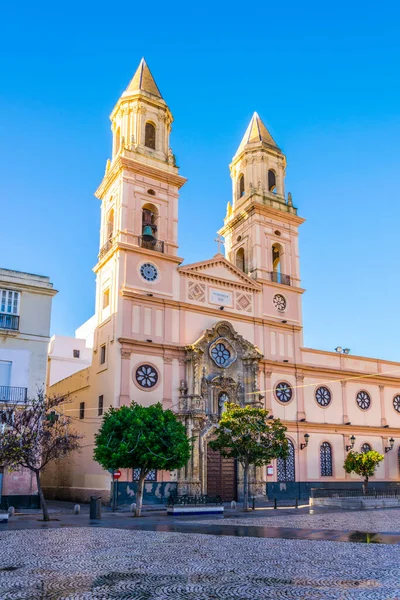 İspanya Cadiz şehrindeki San Antonio Kilisesi.
