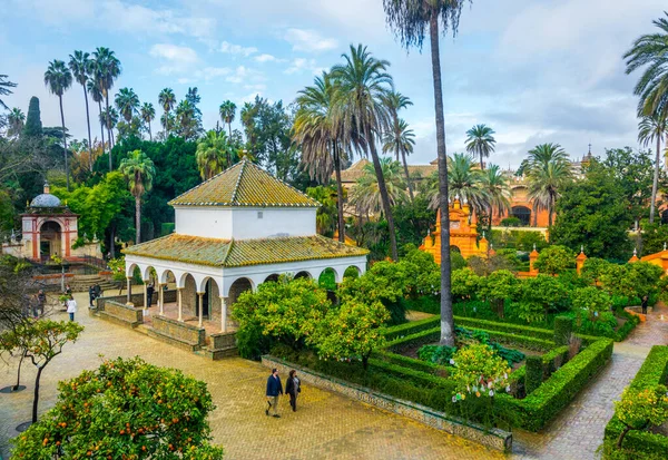 Vista Jardín Del Verdadero Palacio Alcazar Ciudad Española Sevilla — Foto de Stock