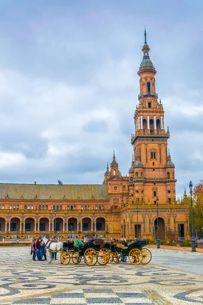 İspanya 'nın Sevilla şehrindeki Plaza de Espana