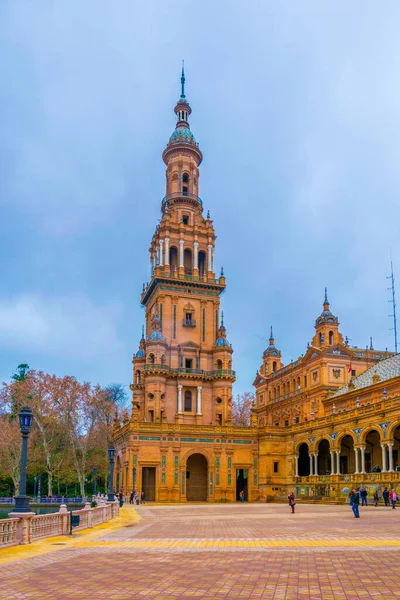 İspanya 'nın Sevilla şehrindeki Plaza de Espana