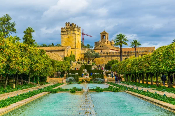 Hermosos Jardines Del Alcazar Los Reyes Cristianos Palacio Real Los —  Fotos de Stock