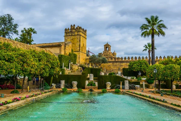 Hermosos Jardines Del Alcazar Los Reyes Cristianos Palacio Real Los —  Fotos de Stock