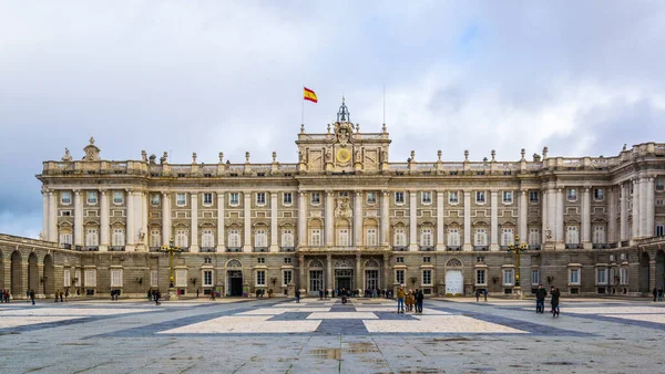 İspanya, Madrid 'deki Kraliyet Sarayı.