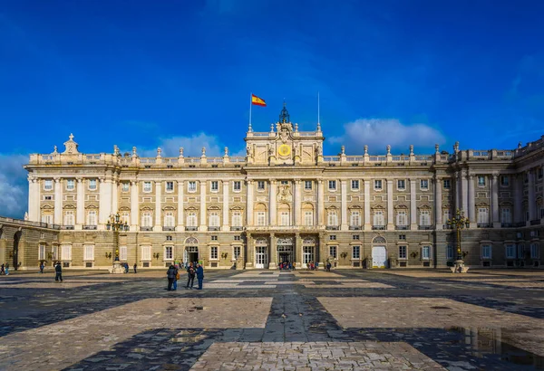 İspanya, Madrid 'deki Kraliyet Sarayı.
