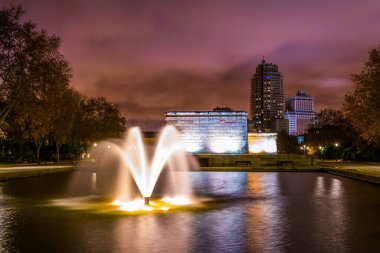 madrid, İspanya, debod Tapınağı de üzerinden günbatımı