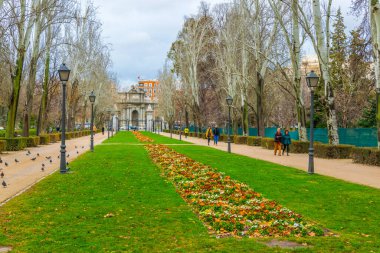 Madrid 'deki Puerta de Alcala' da park buen emekliliğinden izlendi