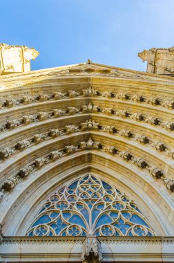 Detail of the main gate to the cathedral of Barcelon