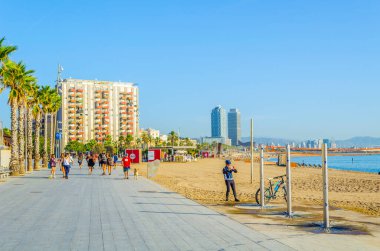 Barcelona, Spai 'deki Barceloneta plajı manzarası
