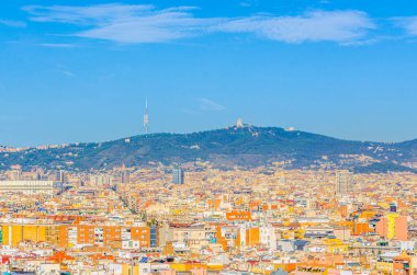Barselona 'ya bakan Tibidabo lunaparkı, Spai