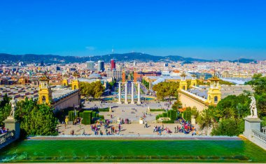 MNAC 'dan Plaza Espana' nın havadan görünüşü - Barcelon 'daki Museu Nacional d' Art de Catalunya