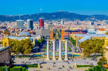 MNAC 'dan Plaza Espana' nın havadan görünüşü - Barcelon 'daki Museu Nacional d' Art de Catalunya
