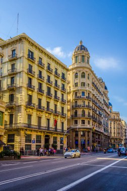 Barcelona, Spai 'deki Via Laitana caddesinde trafik