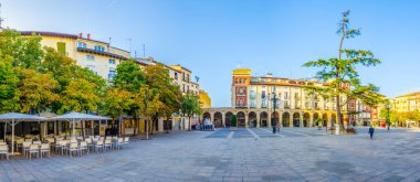 İspanyol kenti Logron 'daki Plaza del Mercado manzarası