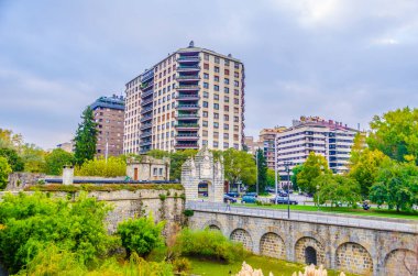 Pamplona, Spai 'de bir kale manzarası