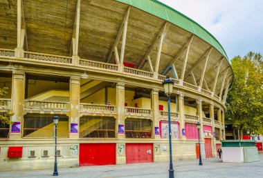 İspanyol şehri Pamplon 'da bir boğa güreşi.