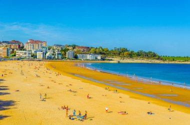 İspanyol şehri Santande 'de bir sahil manzarası